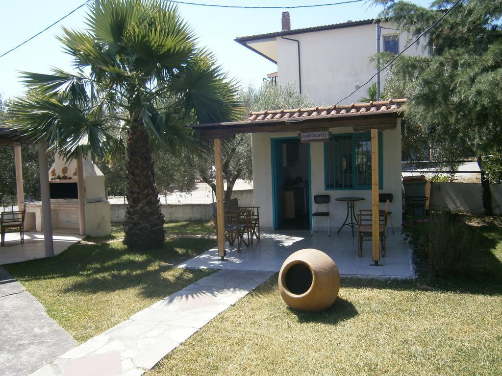 Kiparissis Apartments Kriopigi Exterior foto