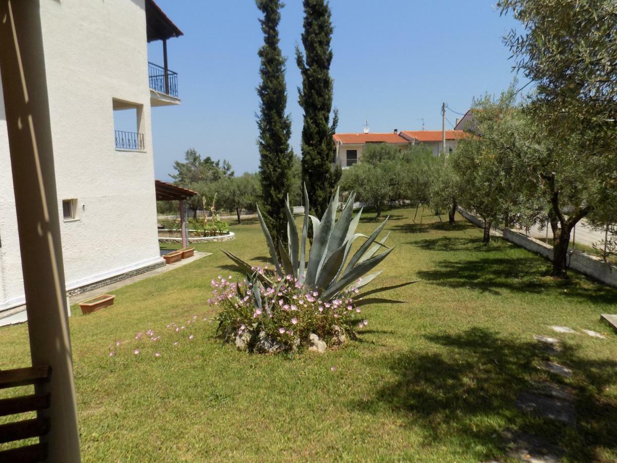 Kiparissis Apartments Kriopigi Exterior foto