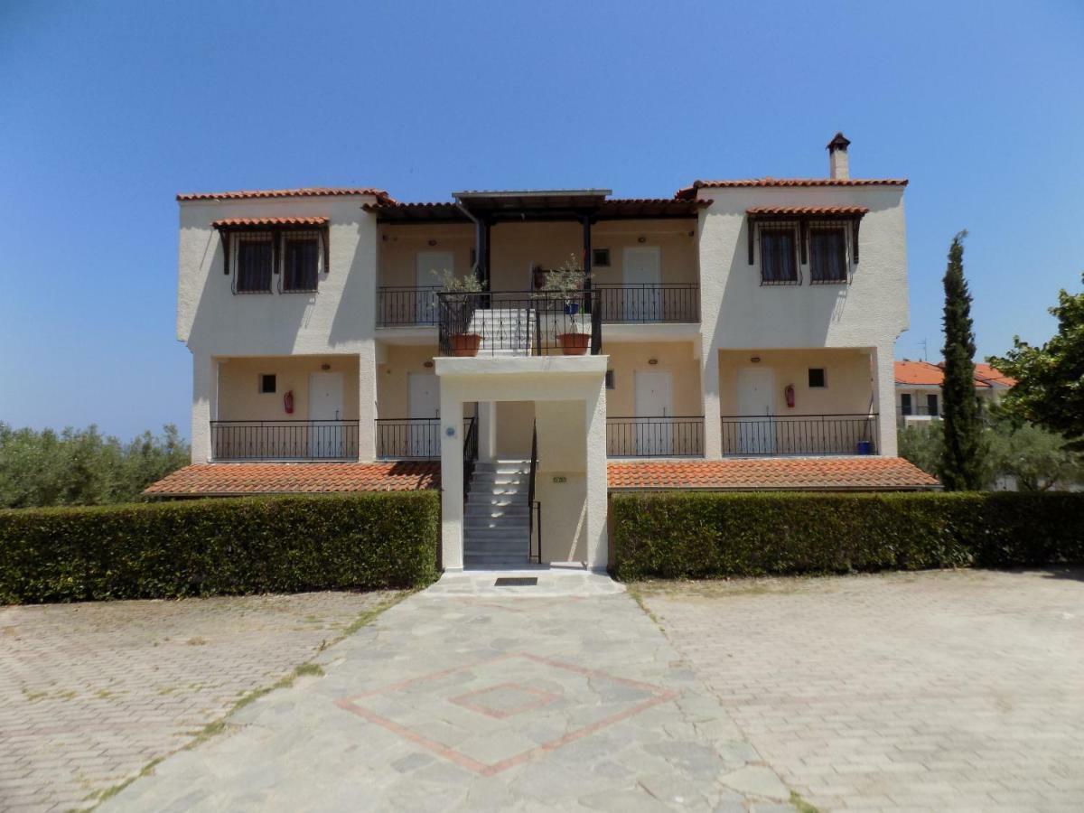 Kiparissis Apartments Kriopigi Exterior foto