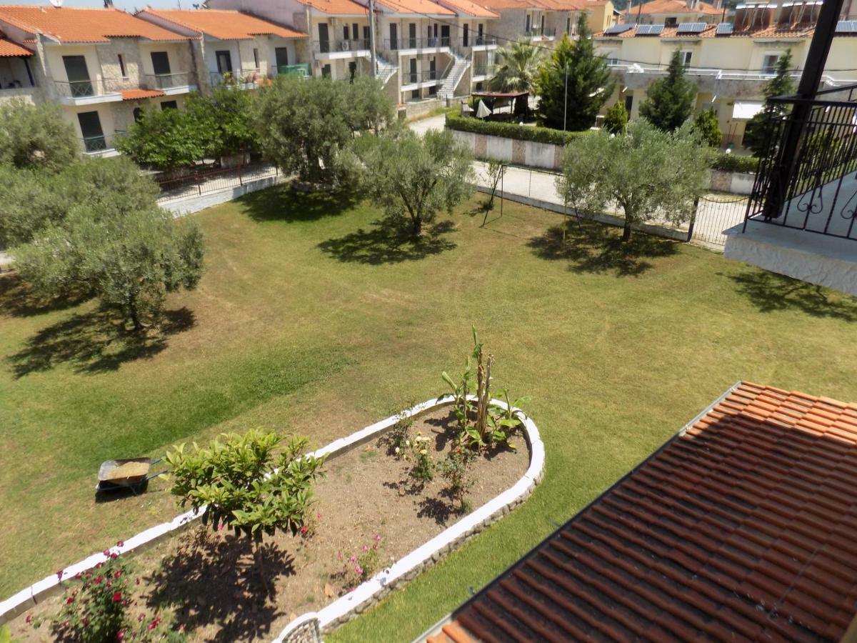Kiparissis Apartments Kriopigi Exterior foto